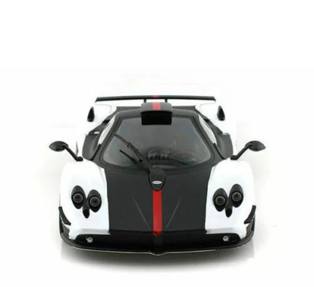 Pagani Zonda Cinque Motormax 1/18