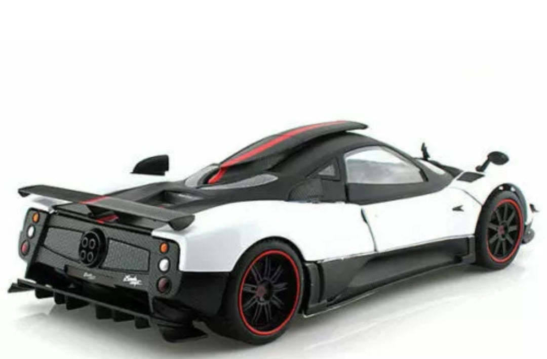 Pagani Zonda Cinque Motormax 1/18