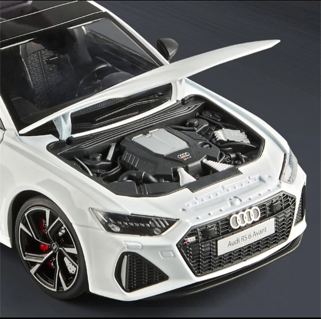 Audi RS 6 1/18 son et lumière