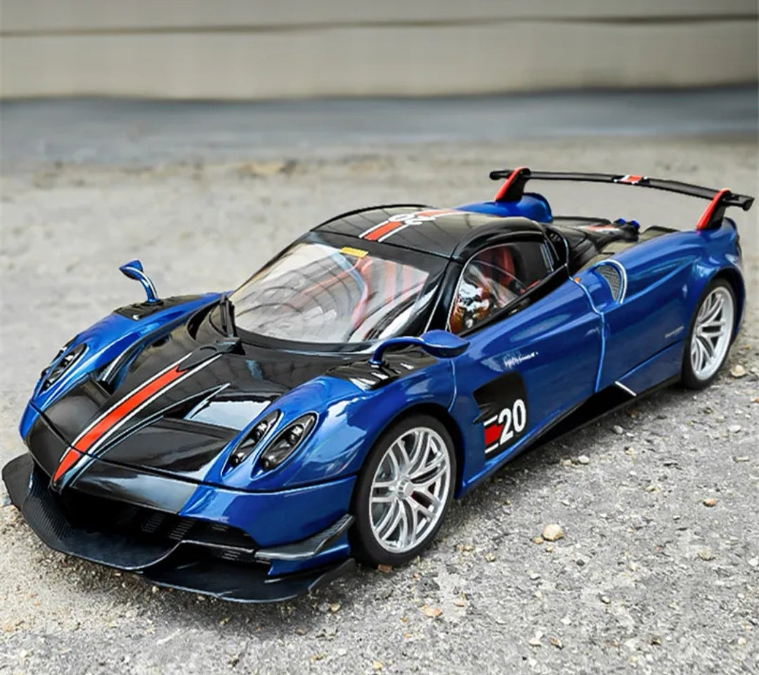 Pagani Huayra BC 1/18 Son et lumière